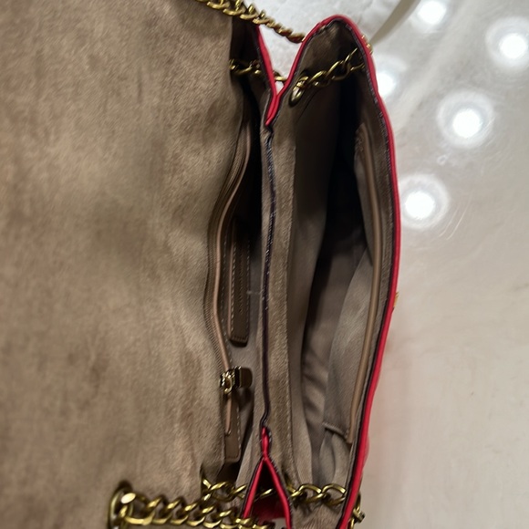 Antonio Melani Leather Red Shoulder Bag with Fab Gold Chain Strap & Detail NWOT - Picture 13 of 13